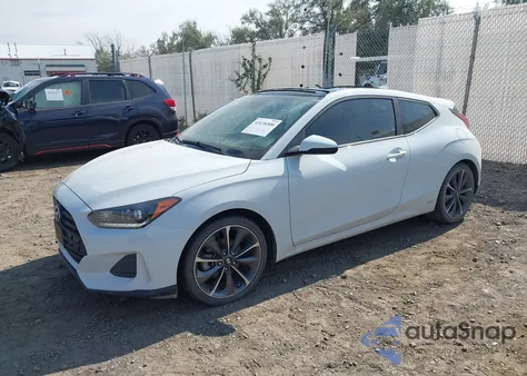 2020 Hyundai Veloster 2.0 Premium z USA, uszkodzony, nr VIN KMHTG6AF3LU025823